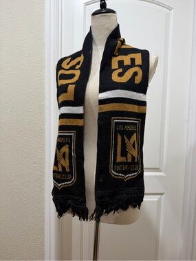 LAFC Black and Gold Fan Scarf stadium giveaway